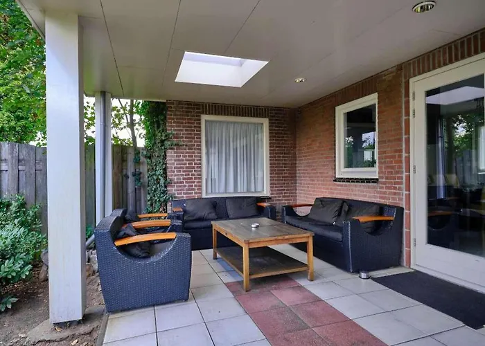 Charming Mansion With Bikes Holiday home *