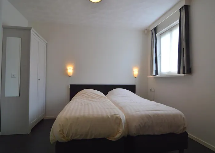 Charming Mansion With Bikes * Valkenswaard