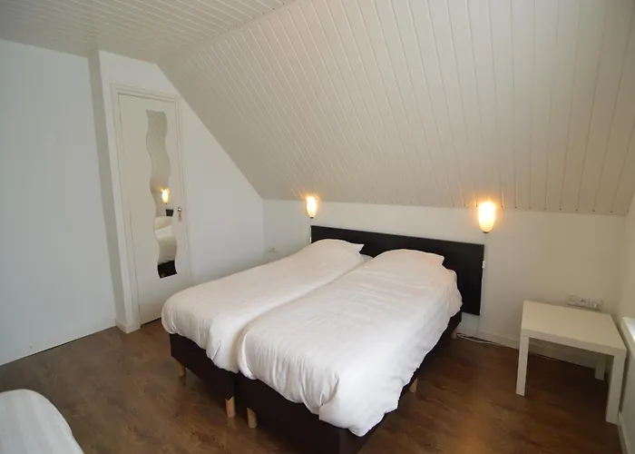 Hébergement de vacances Charming Mansion With Bikes Valkenswaard